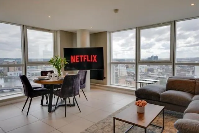 Tallest Building In The City Centre Sleeps 5 Incredible City Mountain And Lagan Views Belfast