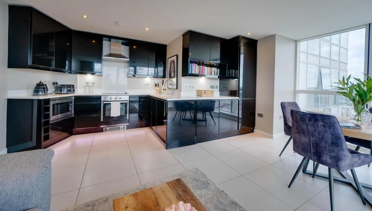 Tallest Building In The City Centre Sleeps 5 Incredible City Mountain And Lagan Views Belfast
