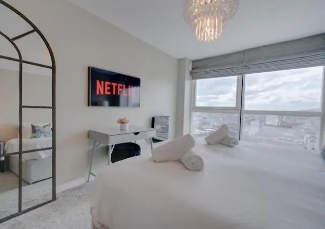 Apartman Tallest Building In The City Centre Sleeps 5 Incredible City Mountain And Lagan Views Belfast